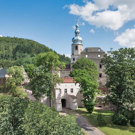 Zamek Sarny - Schloss Scharfeneck Kłodzko Eksteriør bilde