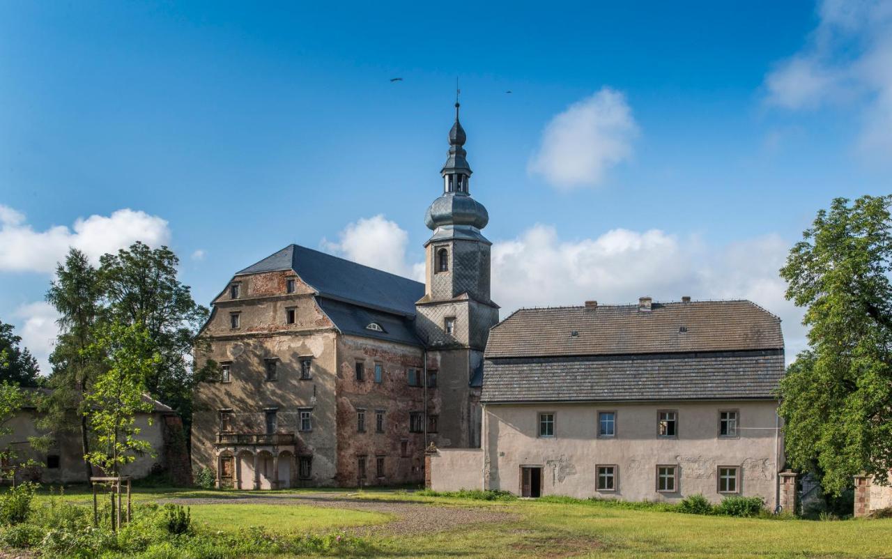 Zamek Sarny - Schloss Scharfeneck Kłodzko Eksteriør bilde