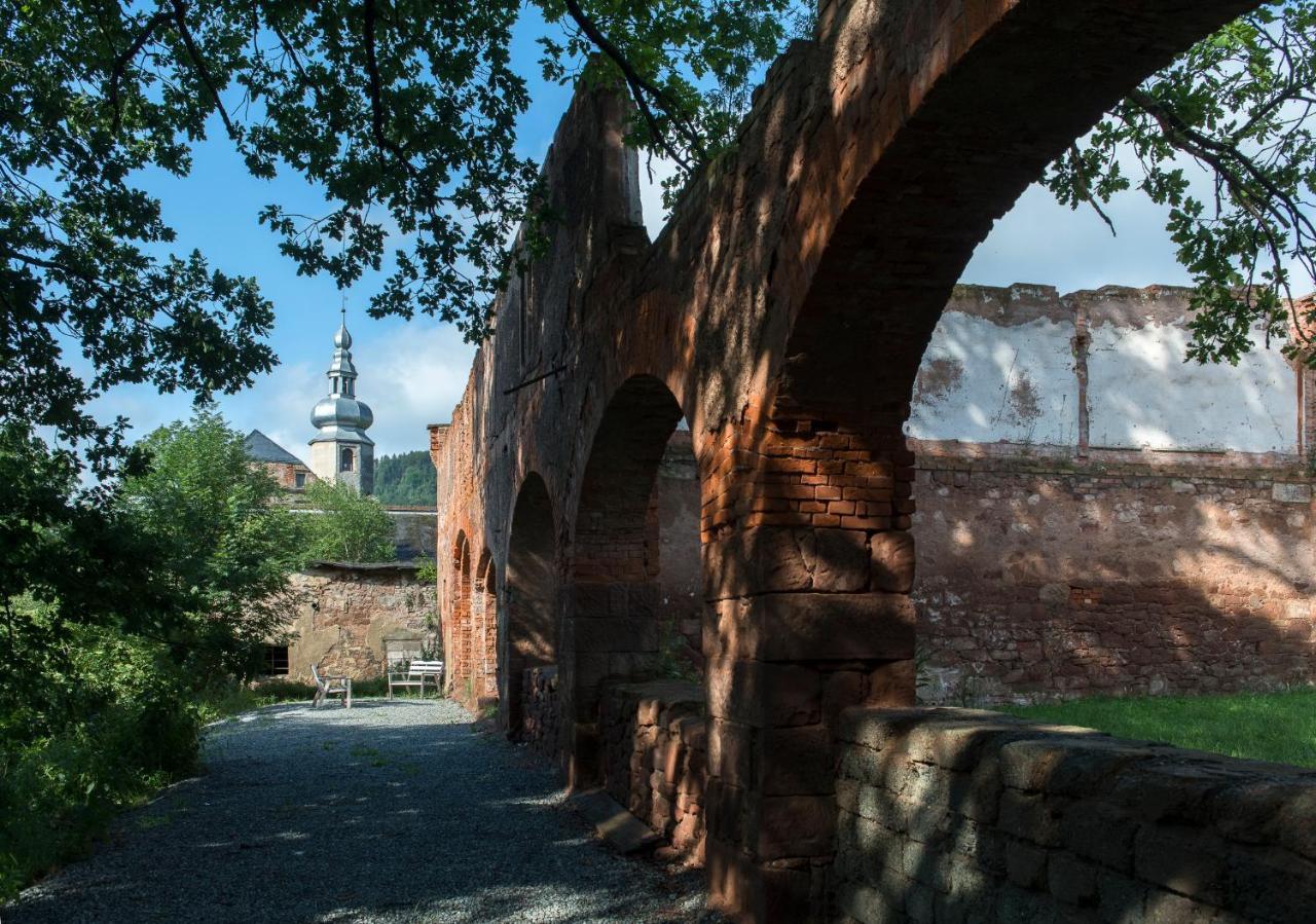 Zamek Sarny - Schloss Scharfeneck Kłodzko Eksteriør bilde