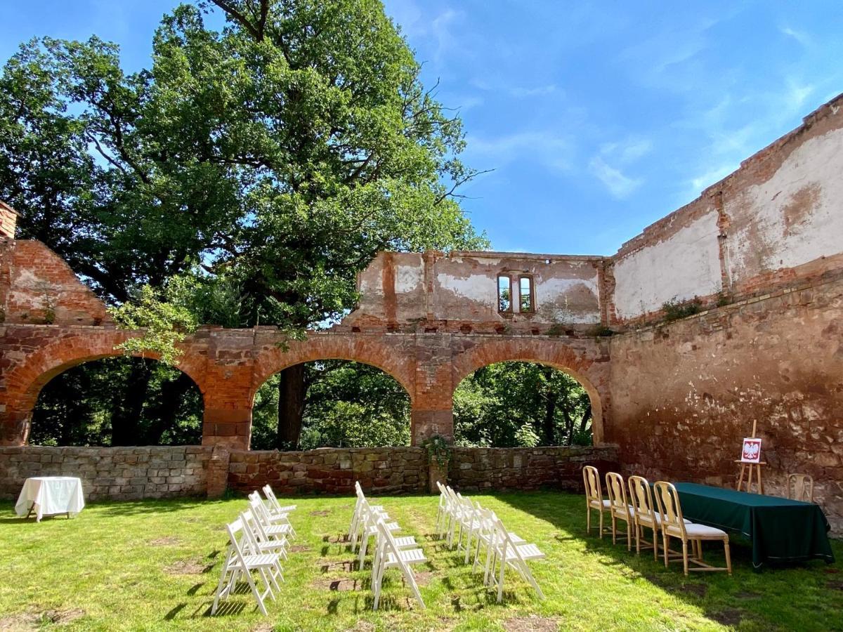 Zamek Sarny - Schloss Scharfeneck Kłodzko Eksteriør bilde